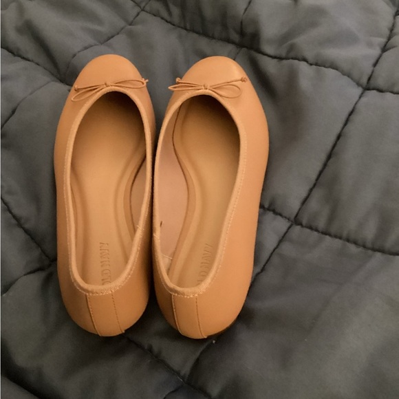 Old a navy tan ballet flat with bow size 9 - Picture 2 of 6